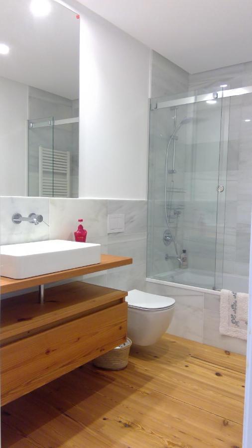 Preciosa Habitacionsuite En Atico Con Terraza II Santiago de Compostela Ngoại thất bức ảnh